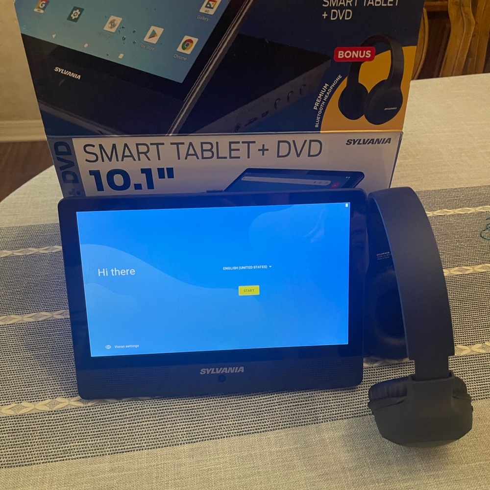 Smart tablet + DVD with headphones